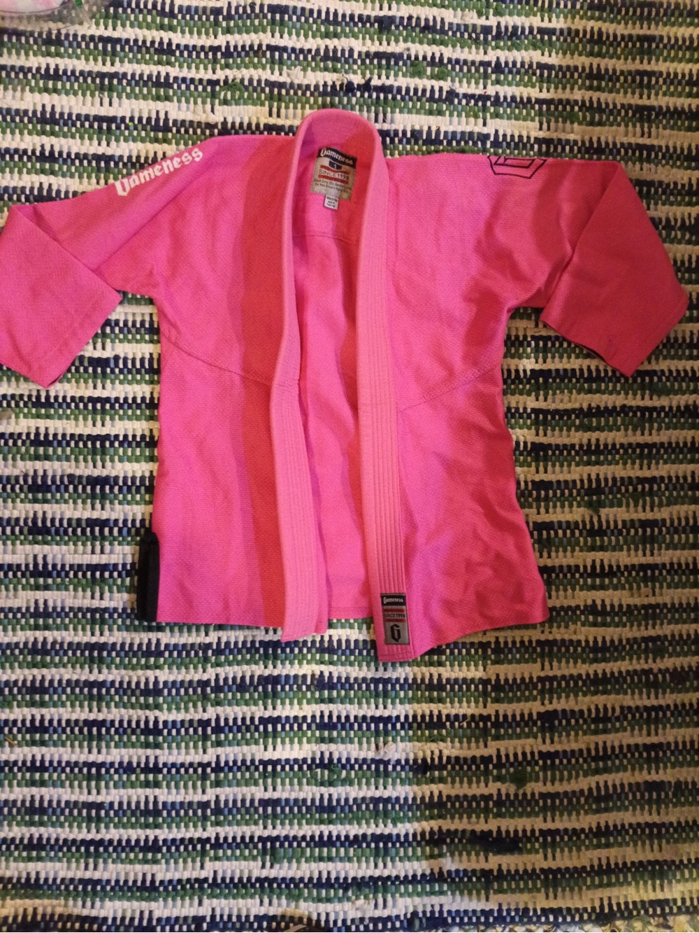 The Gameness Youth size 1 professional fight gear top GI